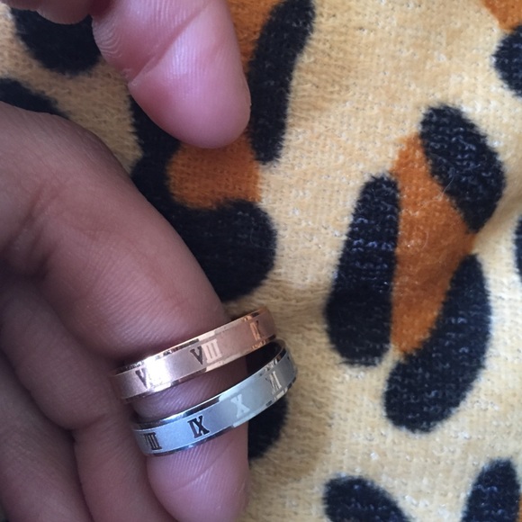 2 rings