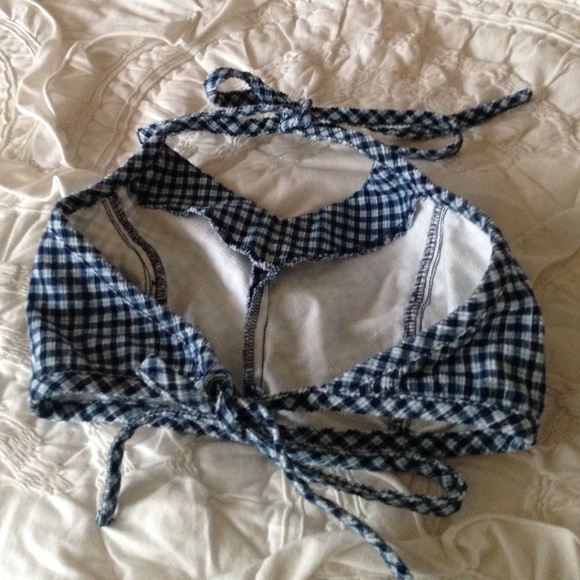 Adjustable halter top - Picture 2 of 2