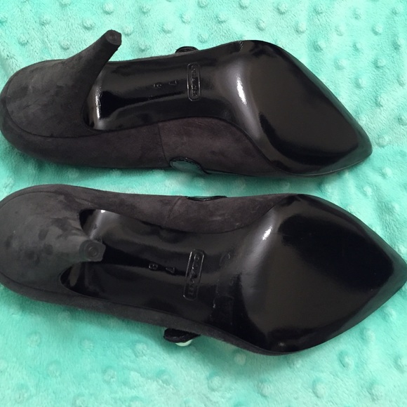 Brand new Coach pumps - Picture 4 of 4