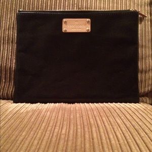 Black Kate Spade Large Pouch