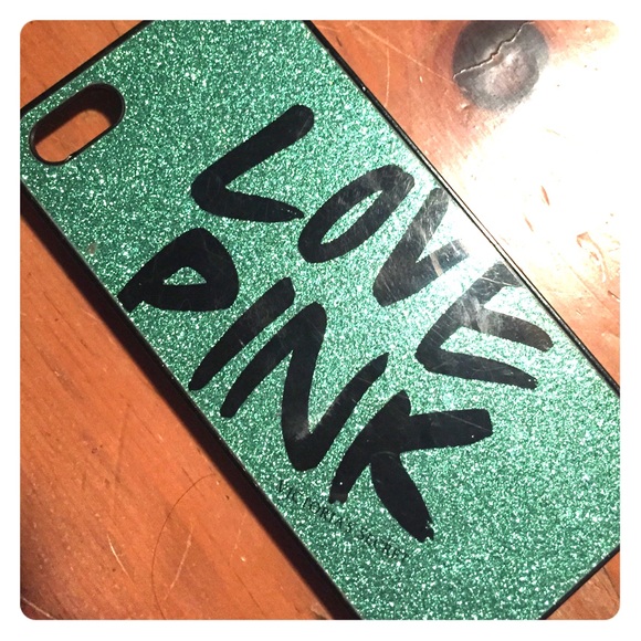 iPhone 5 VS Pink phone case