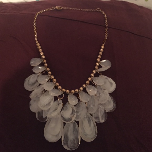 Statement necklace