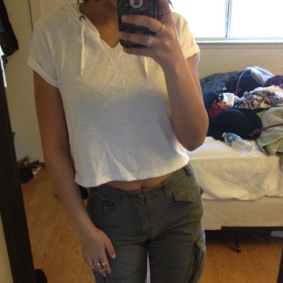 Cropped top - Picture 3 of 3