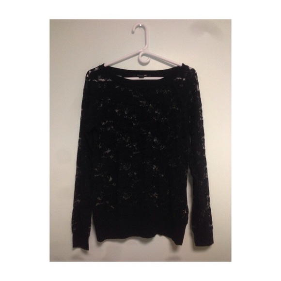 Forever 21 Tops - ❌Sold in Bundle❌Full-lace Pullover