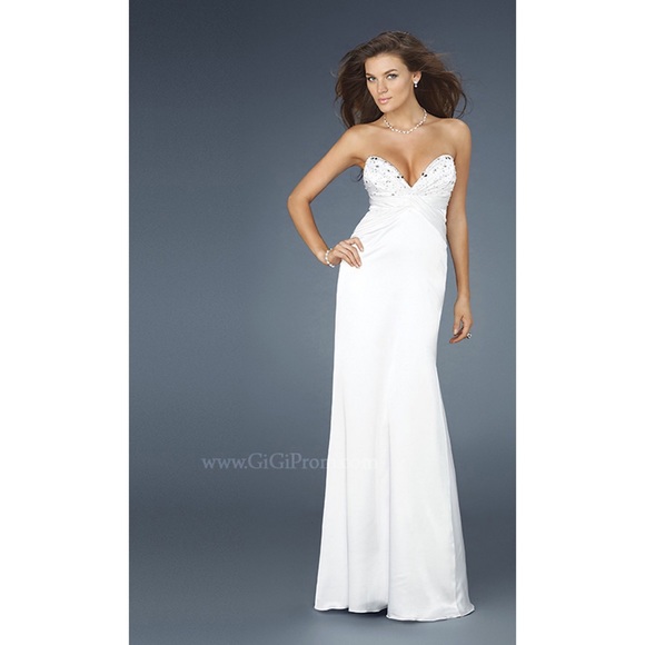 Gigi white staples prom dress