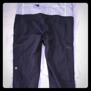 Lululemon gray running crops size 6