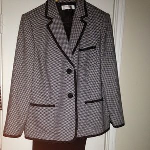 This black an white suit is a great addition.