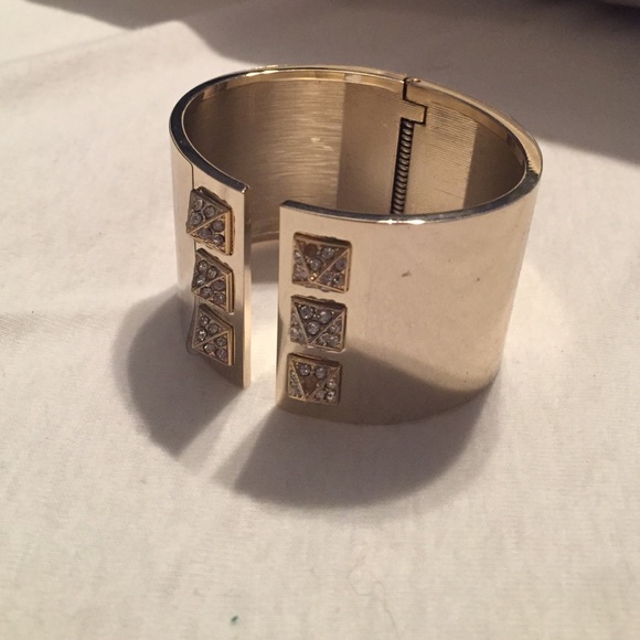 Bracelet Cuff