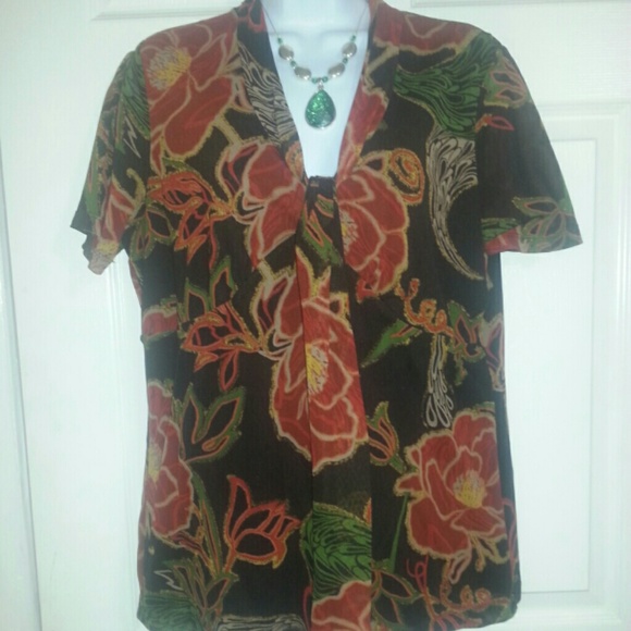 🌞Pretty floral DANA BUCHMAN short sleeveblouse