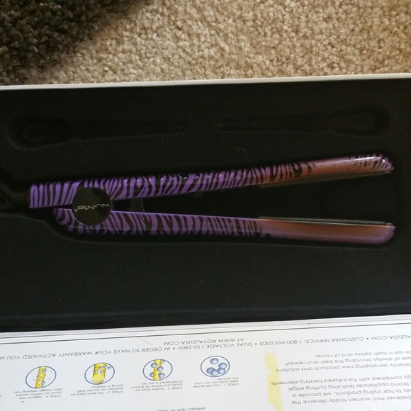 NUME flat iron