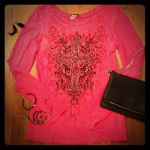 Daytrip cross shirt Size M