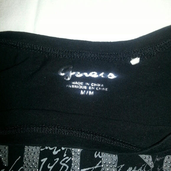 GUESS Shirt - Picture 3 of 3