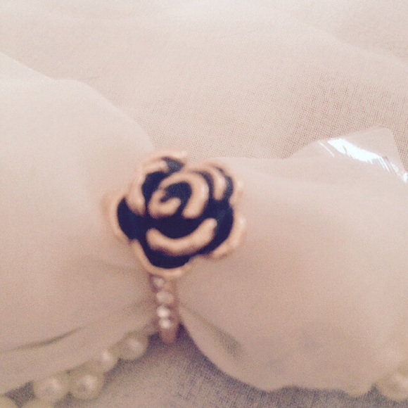 Rose gold rose ring plated