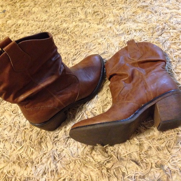 Boots - Picture 2 of 2