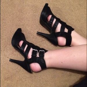 Pink & Pepper heels!