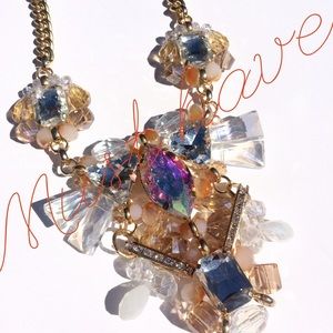 Statement necklace