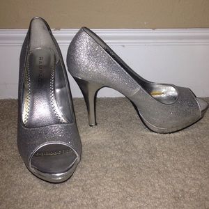 Rampage Shimmering Silver Heels