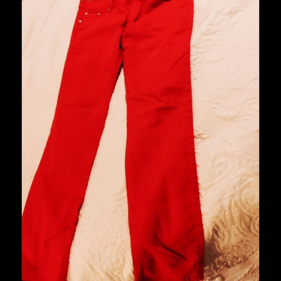 Red skinny jeans