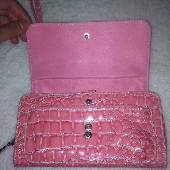 Rosetti Purse/satchel, Pink faux snake skin - Picture 2 of 4