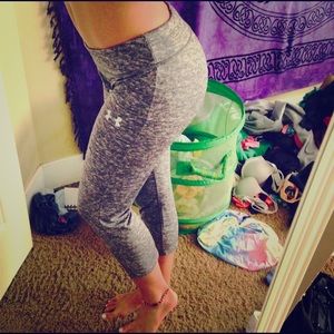 Heather Grey Crop Leggings