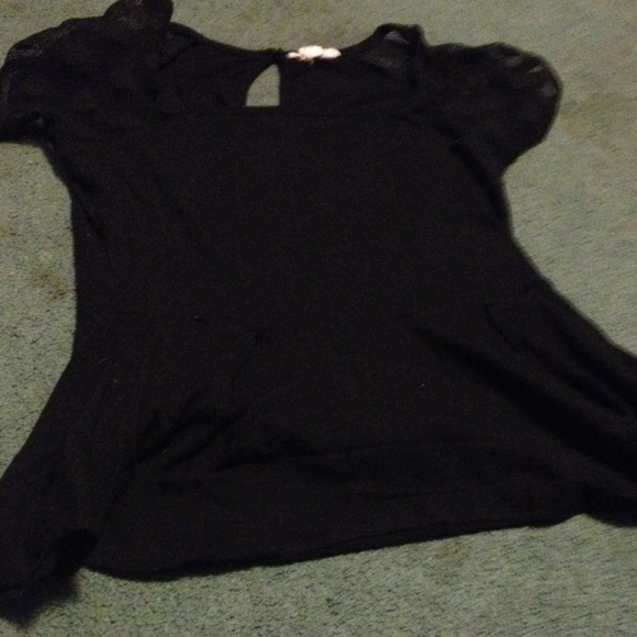 Black Flowey top