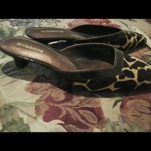 Size 71/2 liz claiborne shoes.