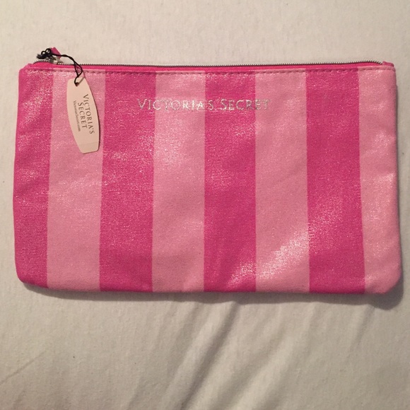 Victoria's Secret travel bags bundle!