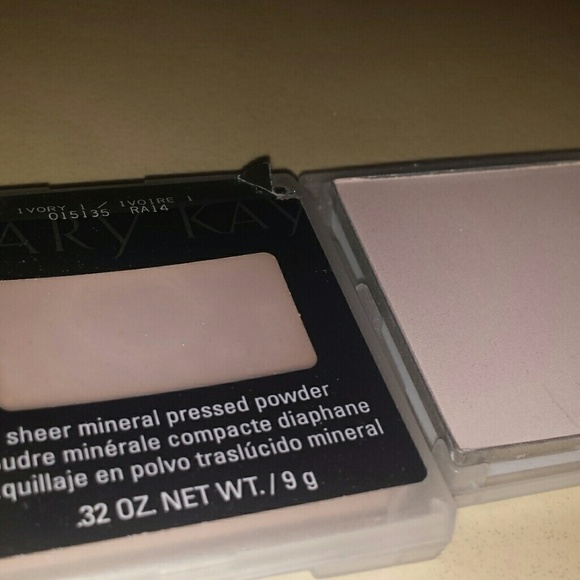 Bundle for poshie1  Mary Kay Ivory 1 Sheer Mineral