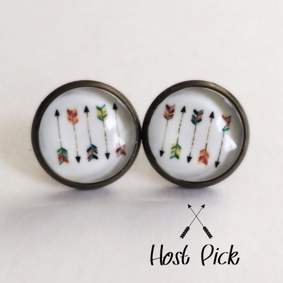 Jewelry - 3 for 15🎀5 arrows bronze tone earrings