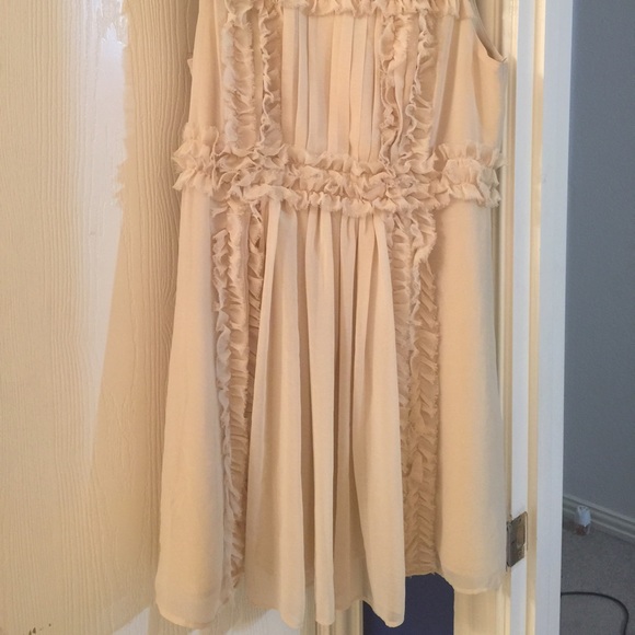 Dress - Picture 2 of 4