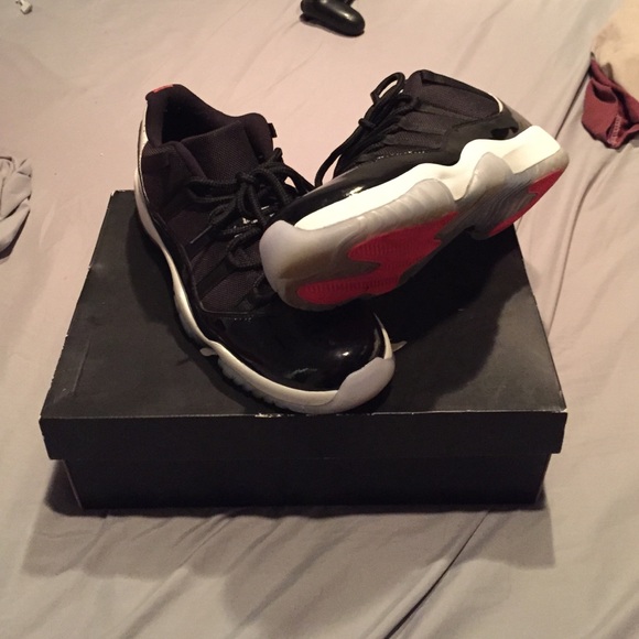 Jordan 11s infrared lows size 12