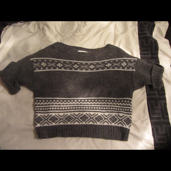 DELIA'S Crop Sweater