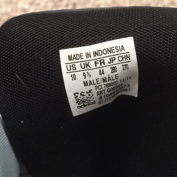 Adidas Mid Tops - Picture 4 of 4