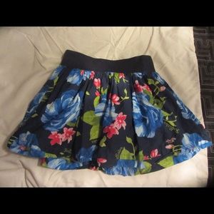 HOLLISTER Floral Skirt