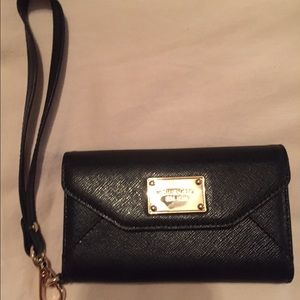 AUTHENTIC MK I PHONE 5/5s wristlet