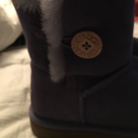 SOLD!! Dark blue/purple Ugg boots size 8 - Picture 3 of 4