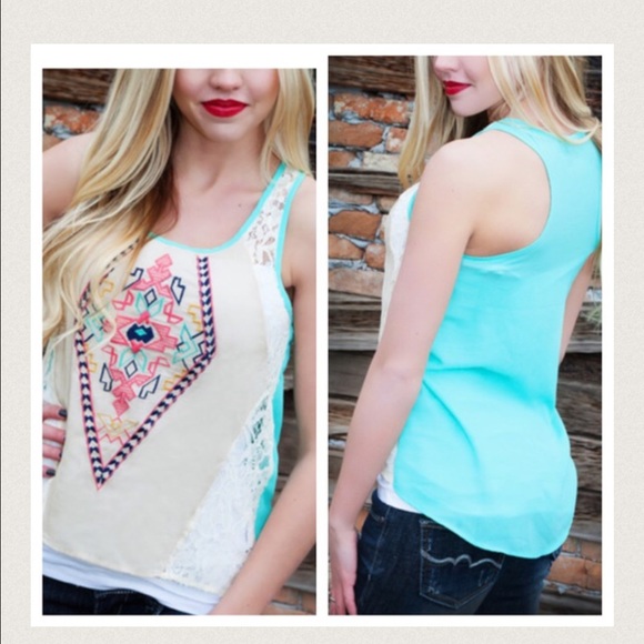 ❌SOLD OUT ❌ Chiffon lace tank - Picture 3 of 3