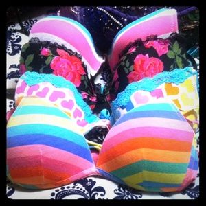 🚫Reserved @ammykins🚫🌈Rainbow Bra Bundle! 🌈