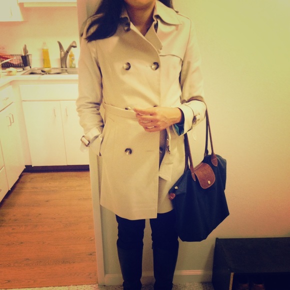 tan trench