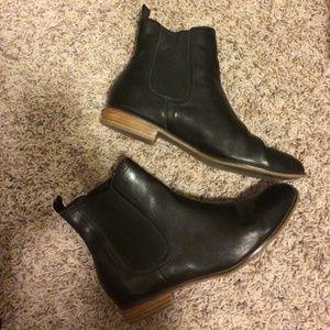 Black Chelsea Boots