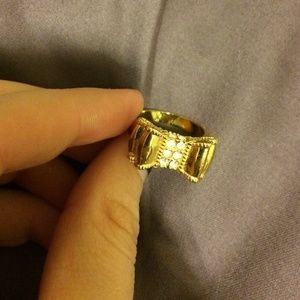 Gold Bow Ring