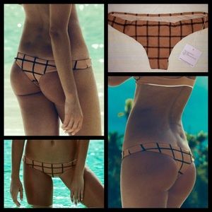 🚫SOLD🚫 ACACIA SANDYS BOTTOMS IN TOPLESS!😎