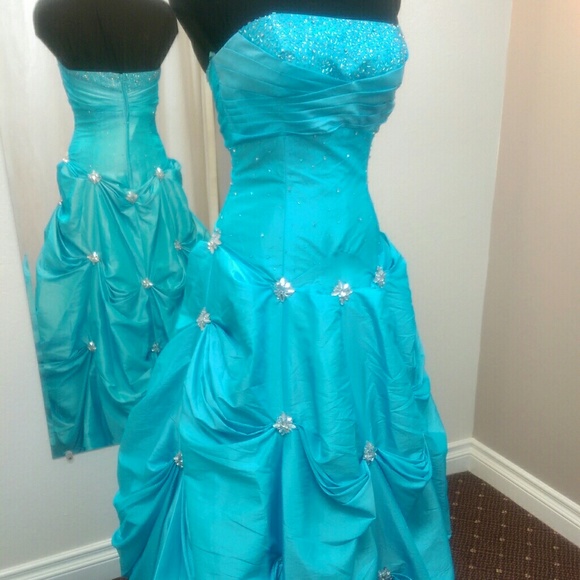 PROM - Cinderella Aqua Teal Formal Gown size 8 - Picture 1 of 4