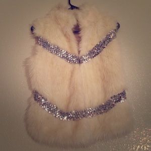 Ultra fabulous white faux fur vest