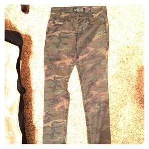 Skinny Camo pants