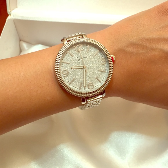 🆕MICHAEL KORS Inspired Silver Shimmer Watch🆕