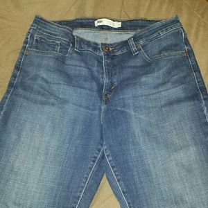 Perfectly Shaping Levi's 512 Bootcut