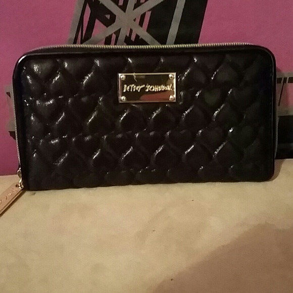 betsey johnson black wallet