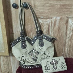 Leather hand bag with matching wallet