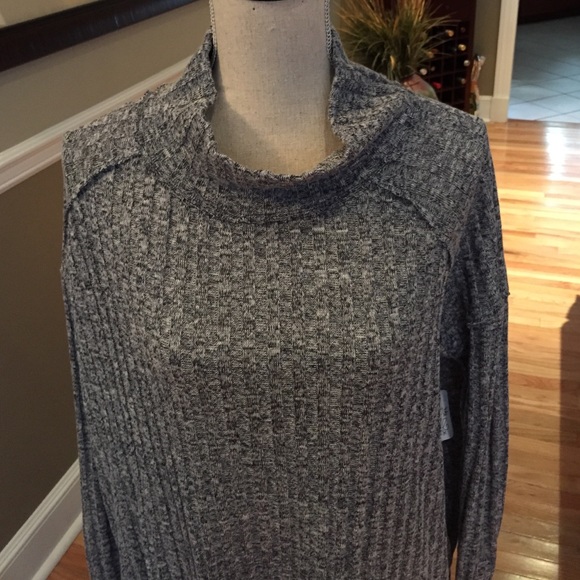 FREE PEOPLE BLUE TWEED CABLE LOOSE TOP - Picture 3 of 4